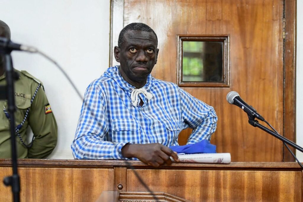 Ugandan govt offers to drop military trial against Besigye, urging him to end hunger strike